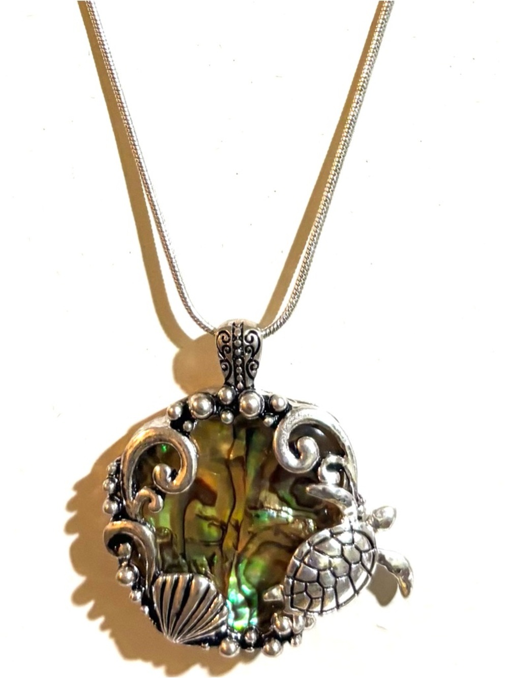 Vintage Abalone Turtle Pendant Necklace in Iridescent Green and Gold